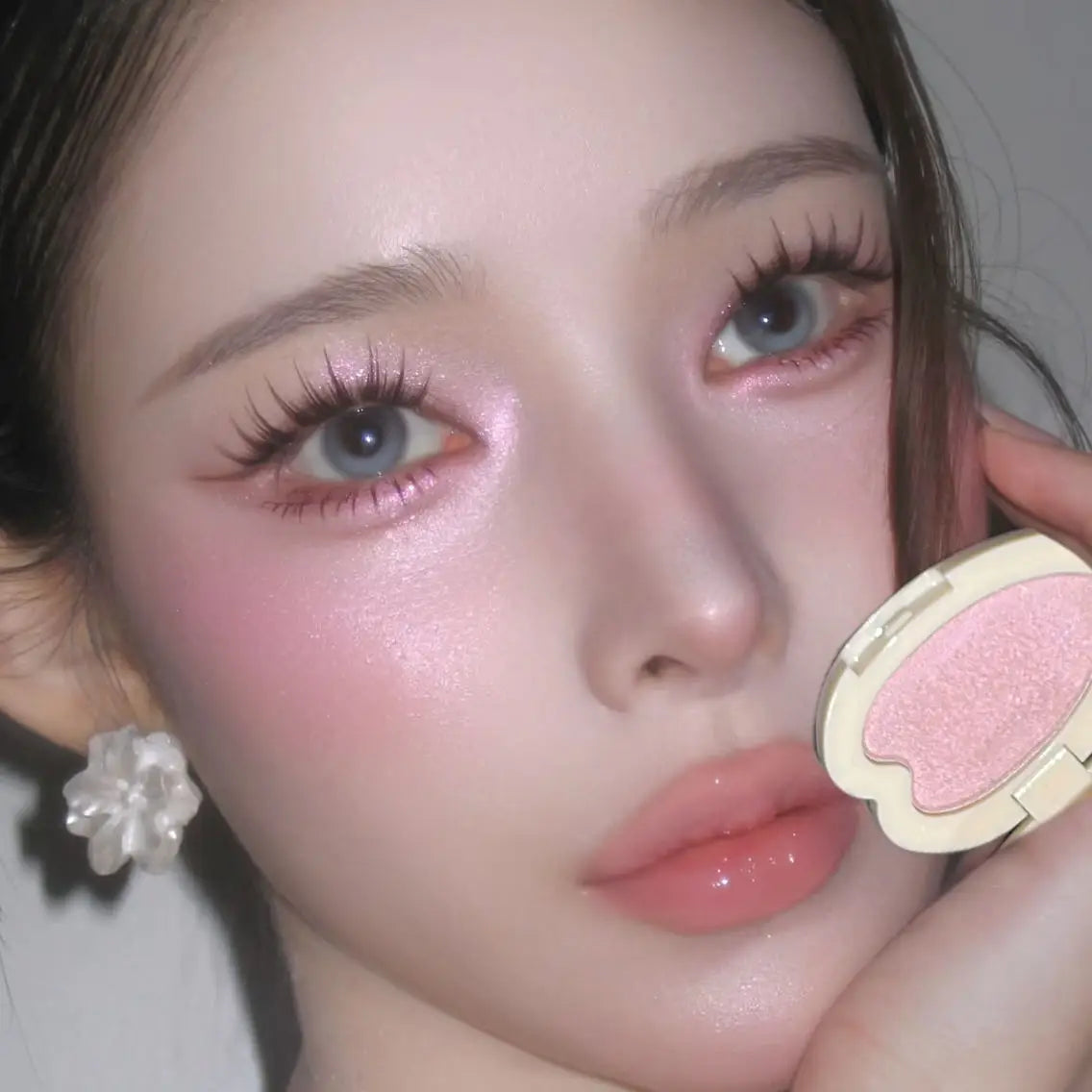 Monochrome Highlighter Eyeshadow Palette Long-lasting Natural Glossy Effect Brighten Face Waterproof Shimmer Diamond High Gloss - AliExpress 66