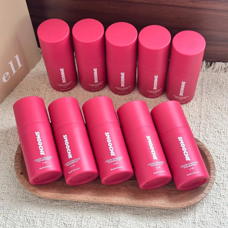 Smooche Liquid Foundation Containing Skin Loving Ingredients Glycerin VitaminE Natural Herbal Makeup Color Changing Foundation