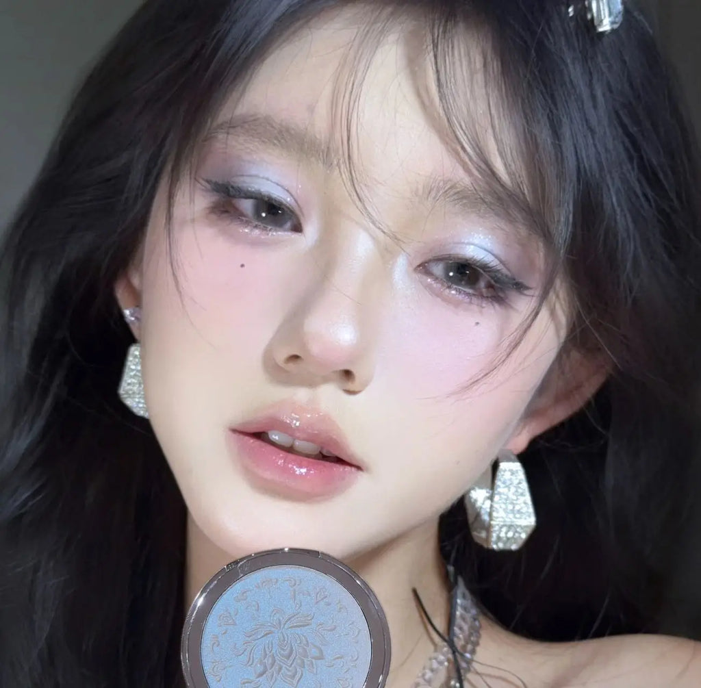 Glitter Highlighter Eyeshadow Palette Powder Natural Longlasting Contour Sparkling Diamond Shimmer Face and Body Brighten Makeup